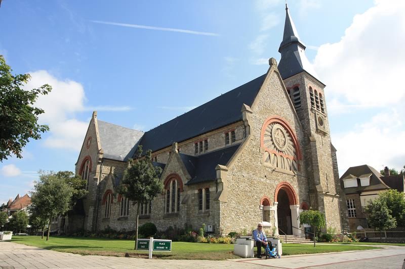 Eglise Ste Jeanne d'Arc